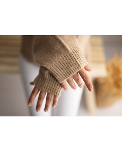 Cardigan en laine de chameau blanc de Mongolie