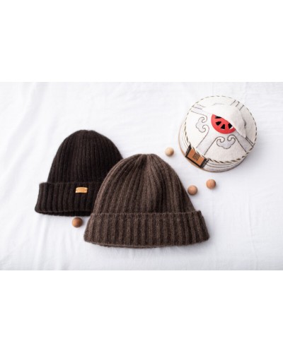 Bonnet pur duvet de yak de Mongolie